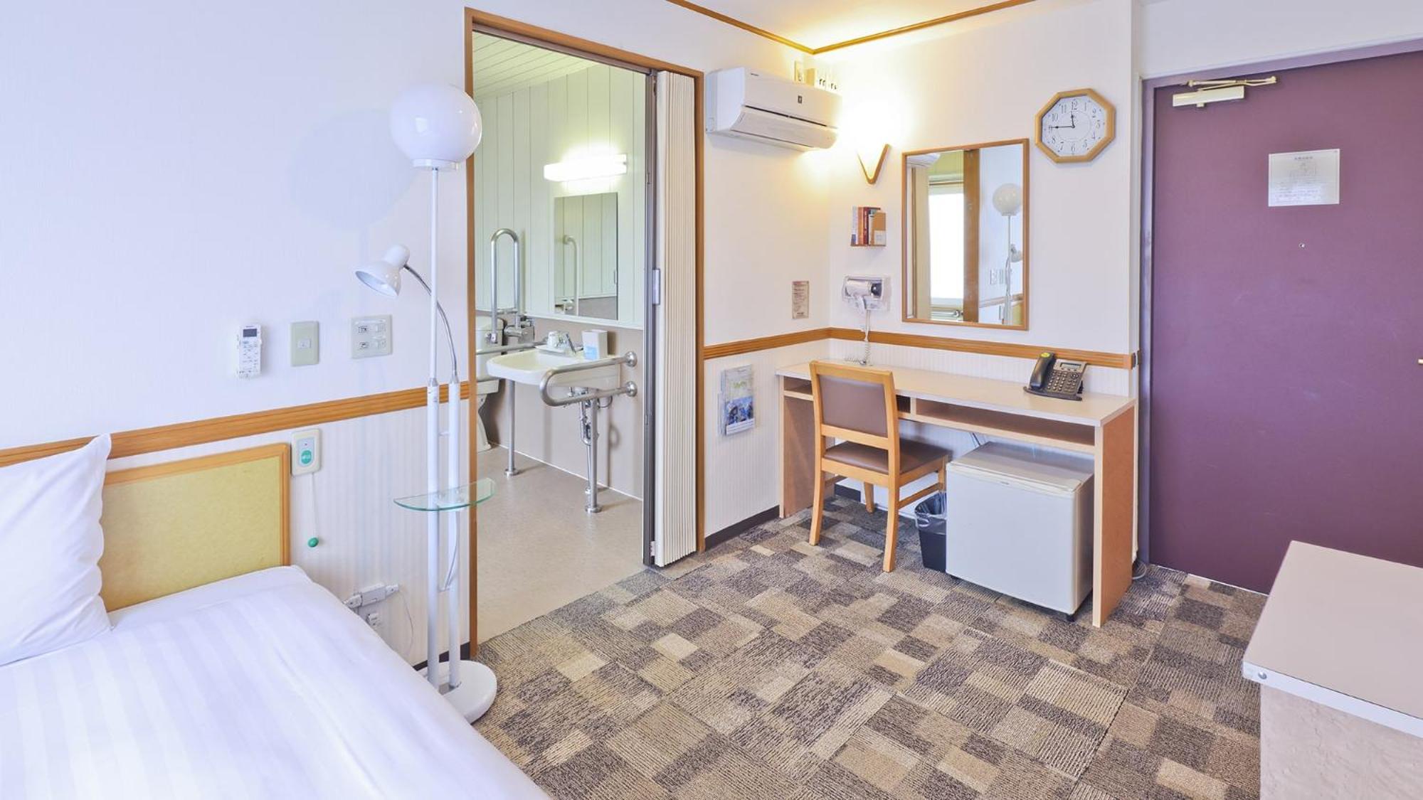 Toyoko Inn Tokyo Shinjuku Kabukicho Номер фото